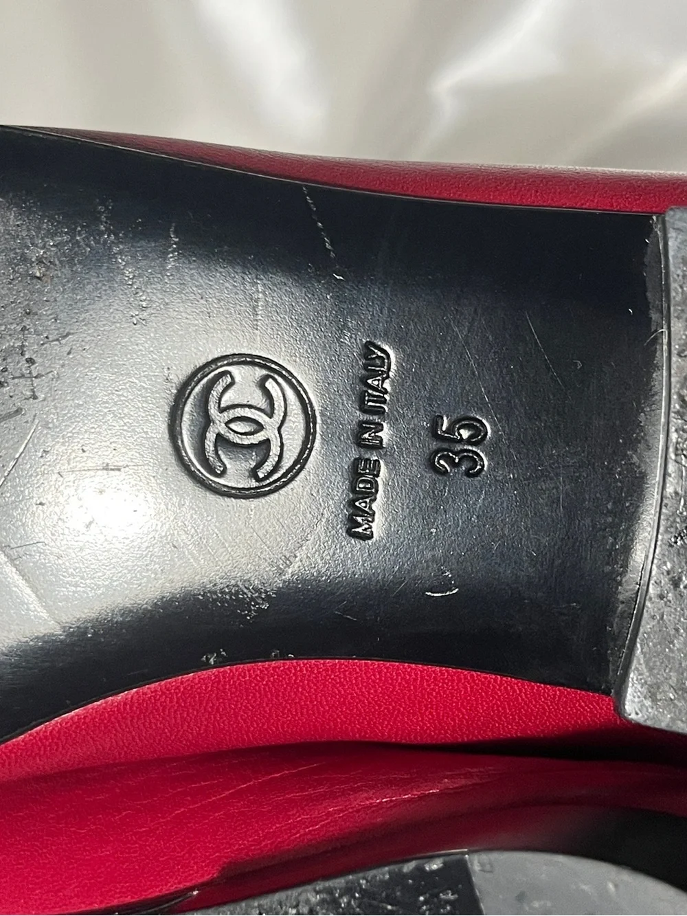CHANEL Red Leather CC Logo Ballet Flats